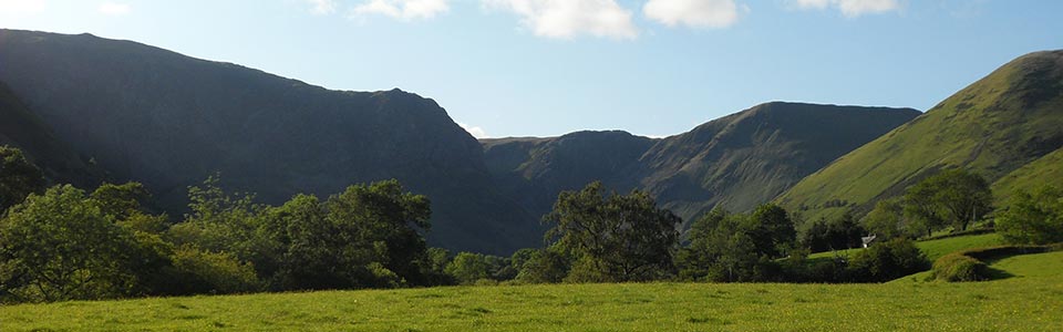 the cywarch valley in south snowdonia